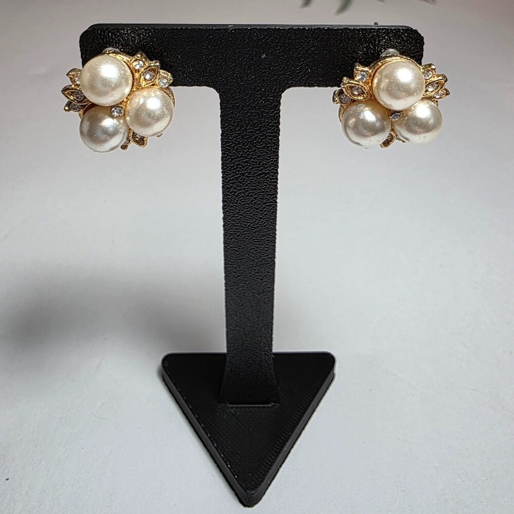 Premier Jewelry - Gold Tone Faux Pearl Cluster Stud Earrings - Picture 3 of 5